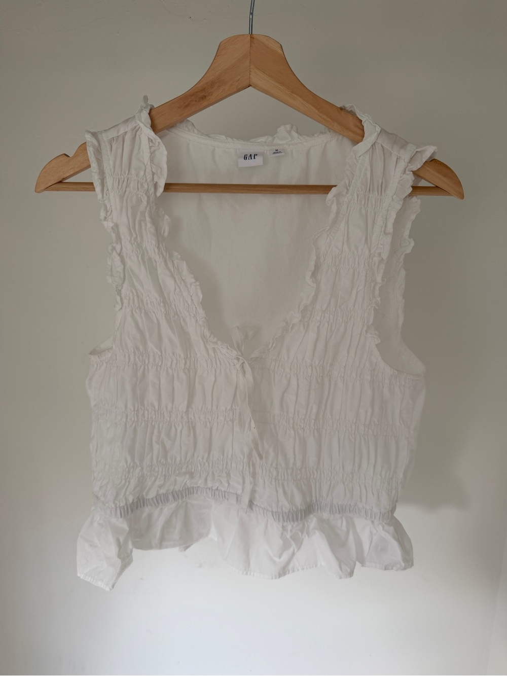 GAP White Smocked Ruffle Sleeveless Camisole Small